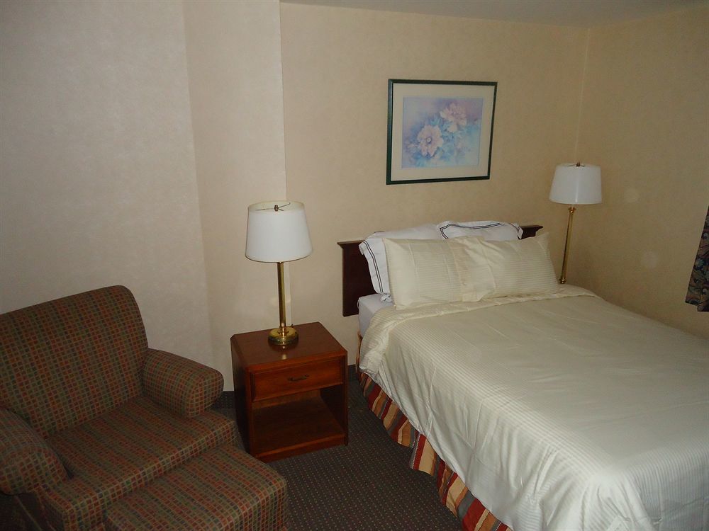 Econo Lodge Съдбъри Екстериор снимка