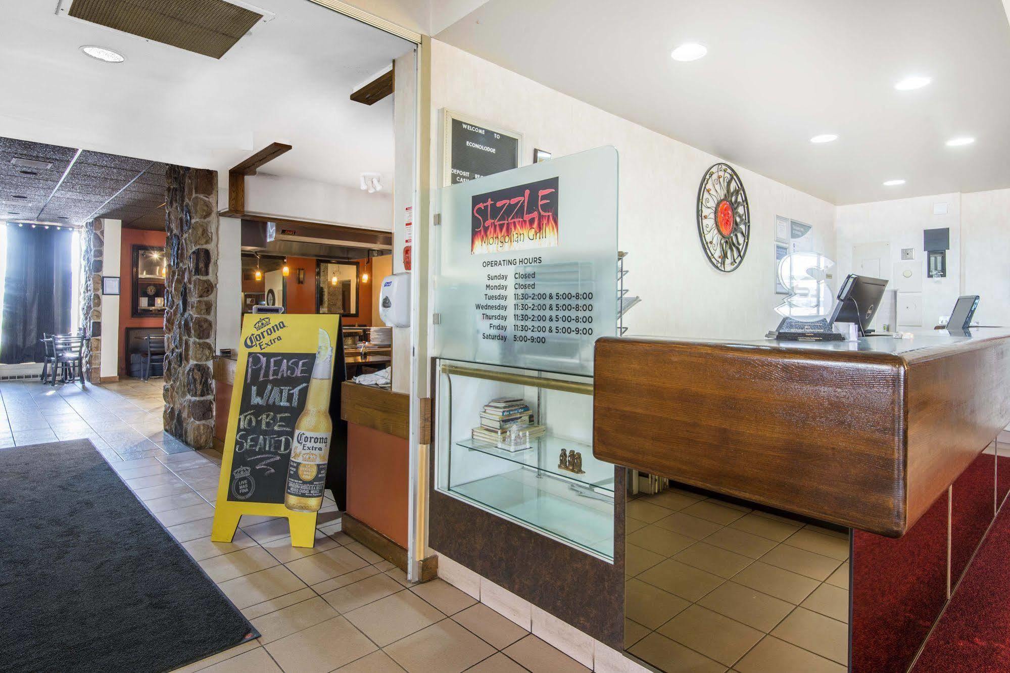 Econo Lodge Съдбъри Екстериор снимка