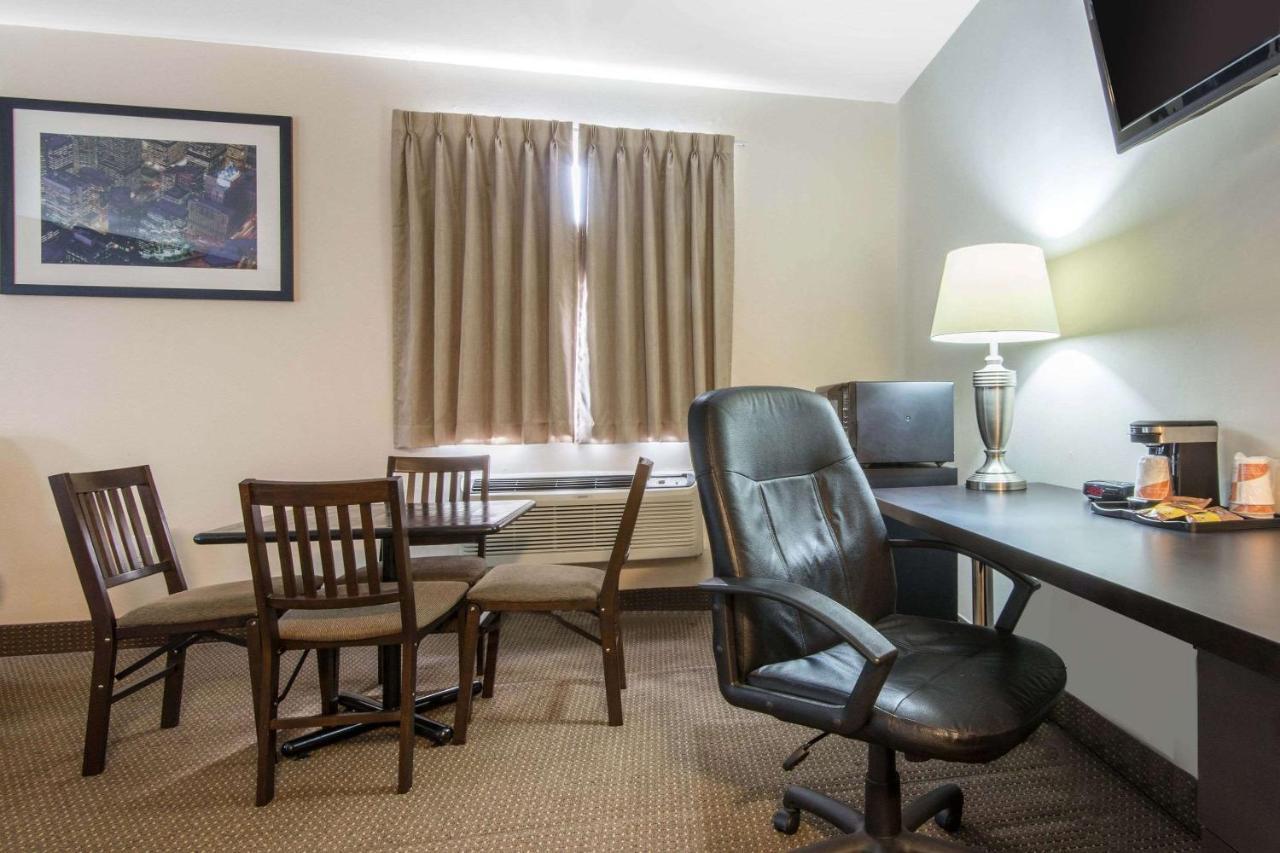 Econo Lodge Съдбъри Екстериор снимка