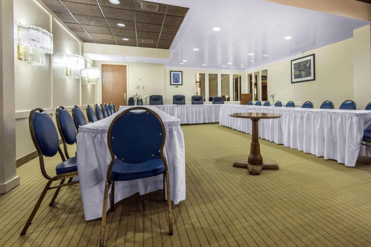 Econo Lodge Съдбъри Екстериор снимка